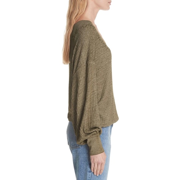 FREE PEOPLE oversized wide V-neck crop top - Picture 3 of 8